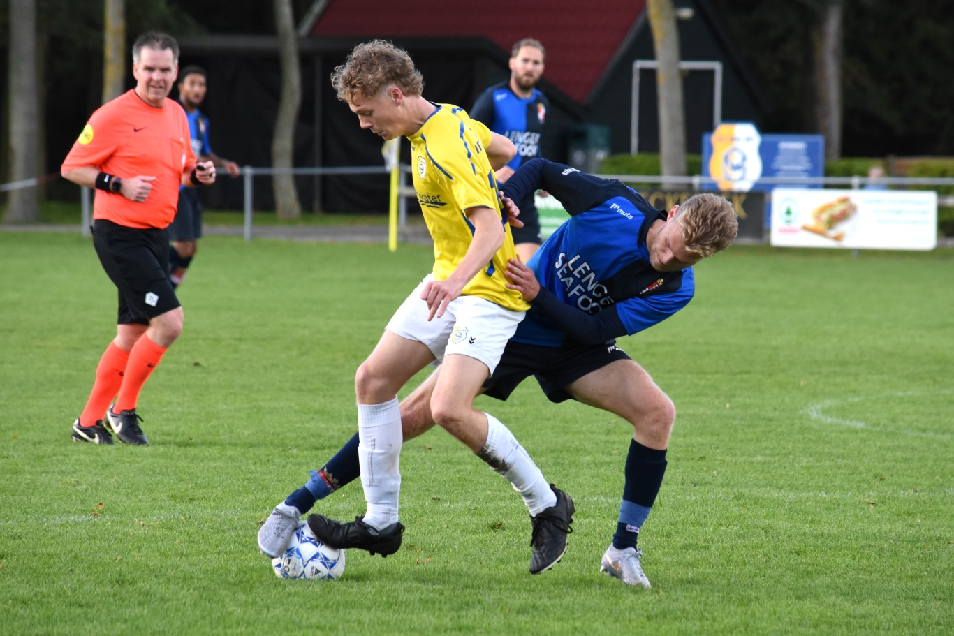 fc Harlingen terug in de race