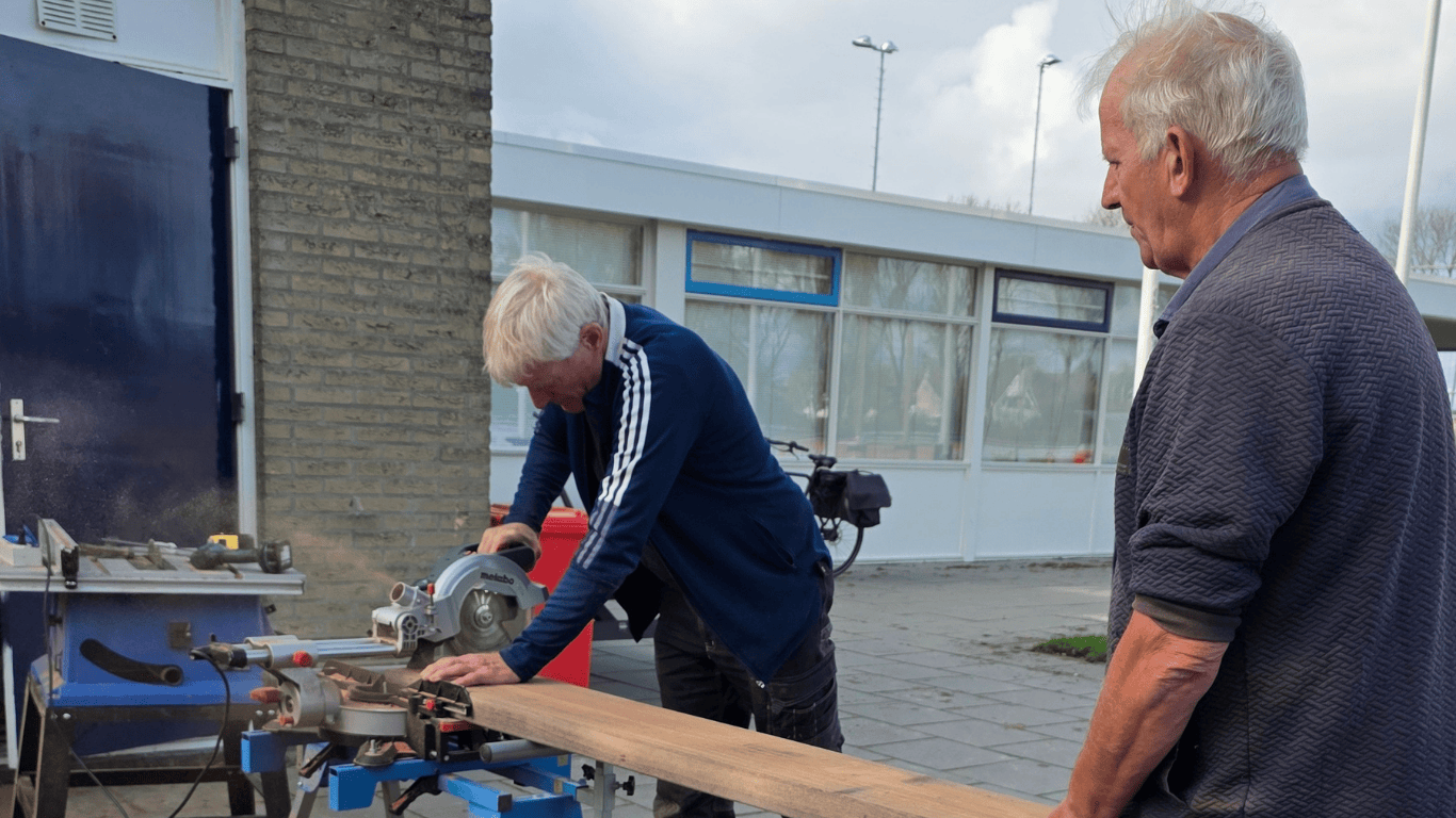 Vrijdag = klusdag bij fc Harlingen