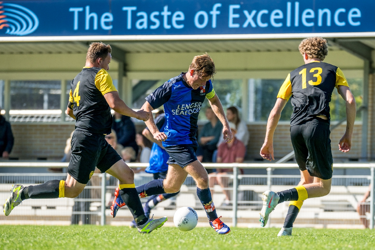 Fc Harlingen klopt AVV en plaatst zich voor volgende bekerronde
