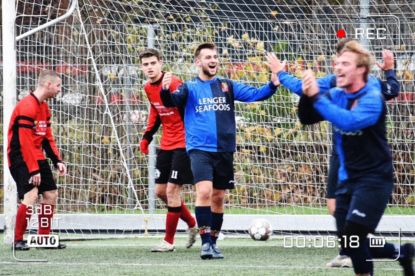 fc Harlingen 2 breekt negatieve reeks met overtuigende 4-0 zege
